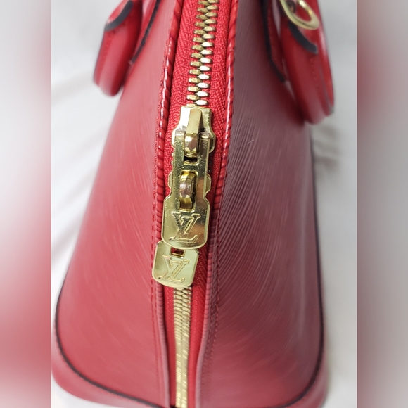 Louis Vuitton  Alma PM epi red - Picture 4 of 9